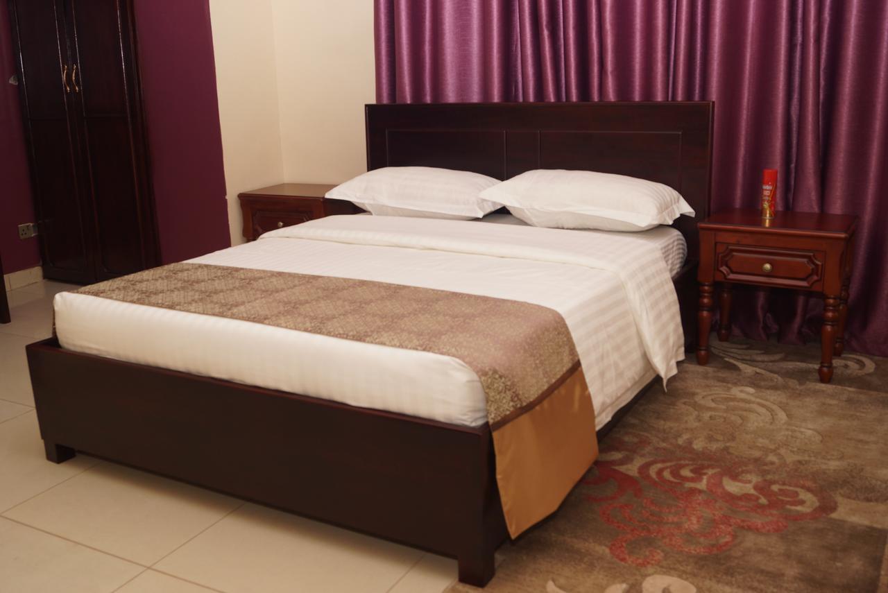 Diamonds Hotel Kampala Zewnętrze zdjęcie
