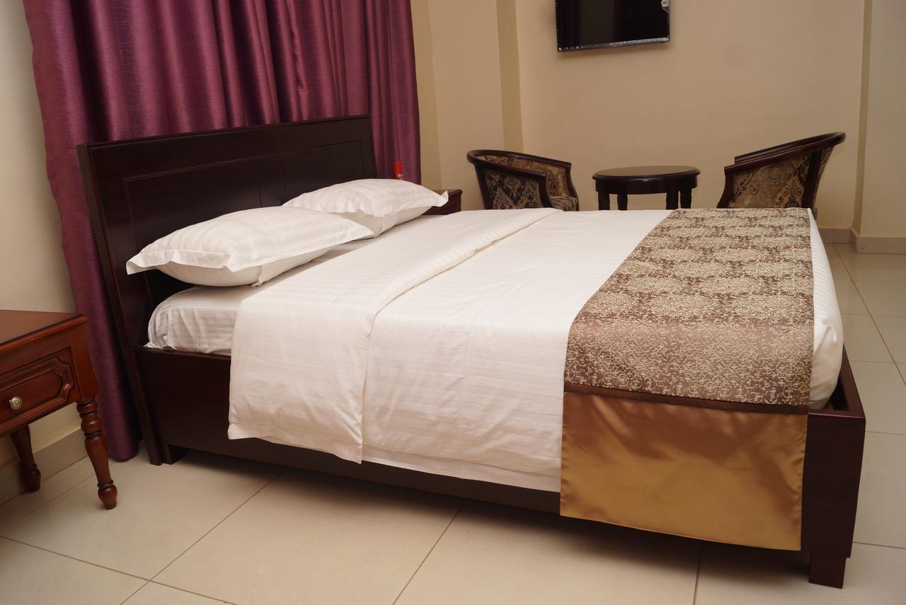 Diamonds Hotel Kampala Zewnętrze zdjęcie