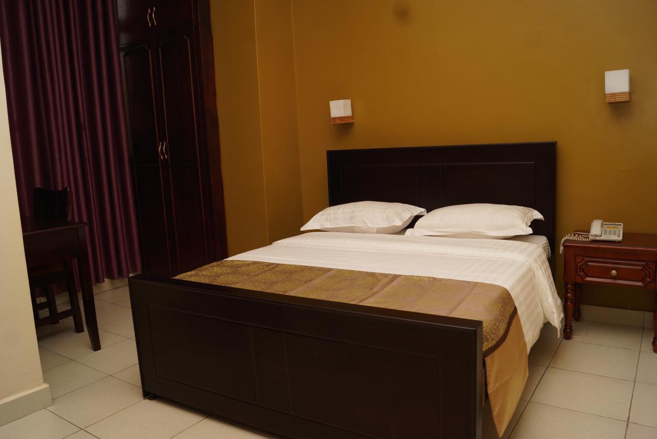 Diamonds Hotel Kampala Zewnętrze zdjęcie