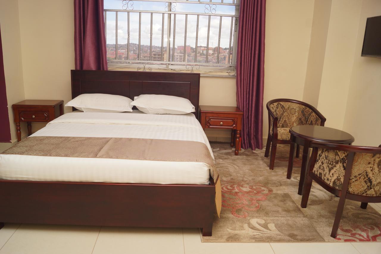 Diamonds Hotel Kampala Zewnętrze zdjęcie