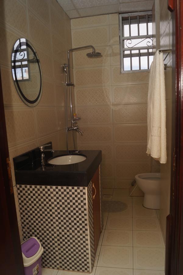 Diamonds Hotel Kampala Zewnętrze zdjęcie