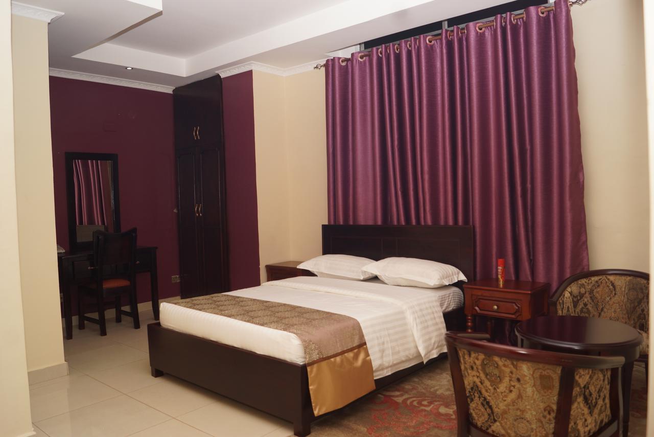 Diamonds Hotel Kampala Zewnętrze zdjęcie