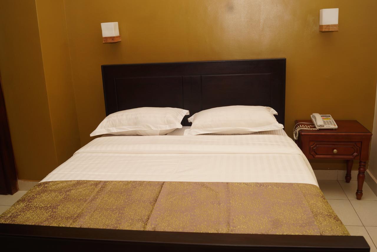 Diamonds Hotel Kampala Zewnętrze zdjęcie