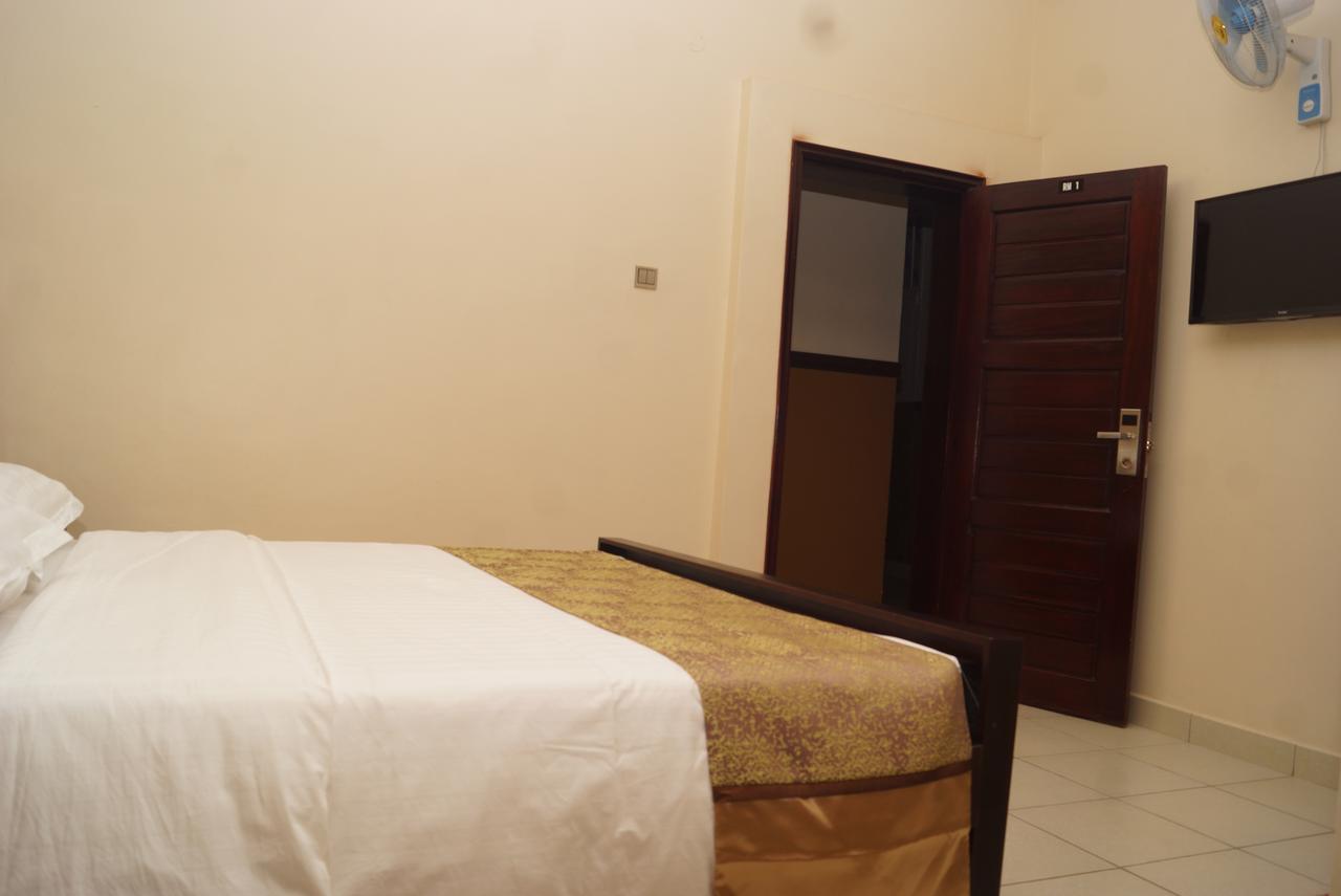 Diamonds Hotel Kampala Zewnętrze zdjęcie