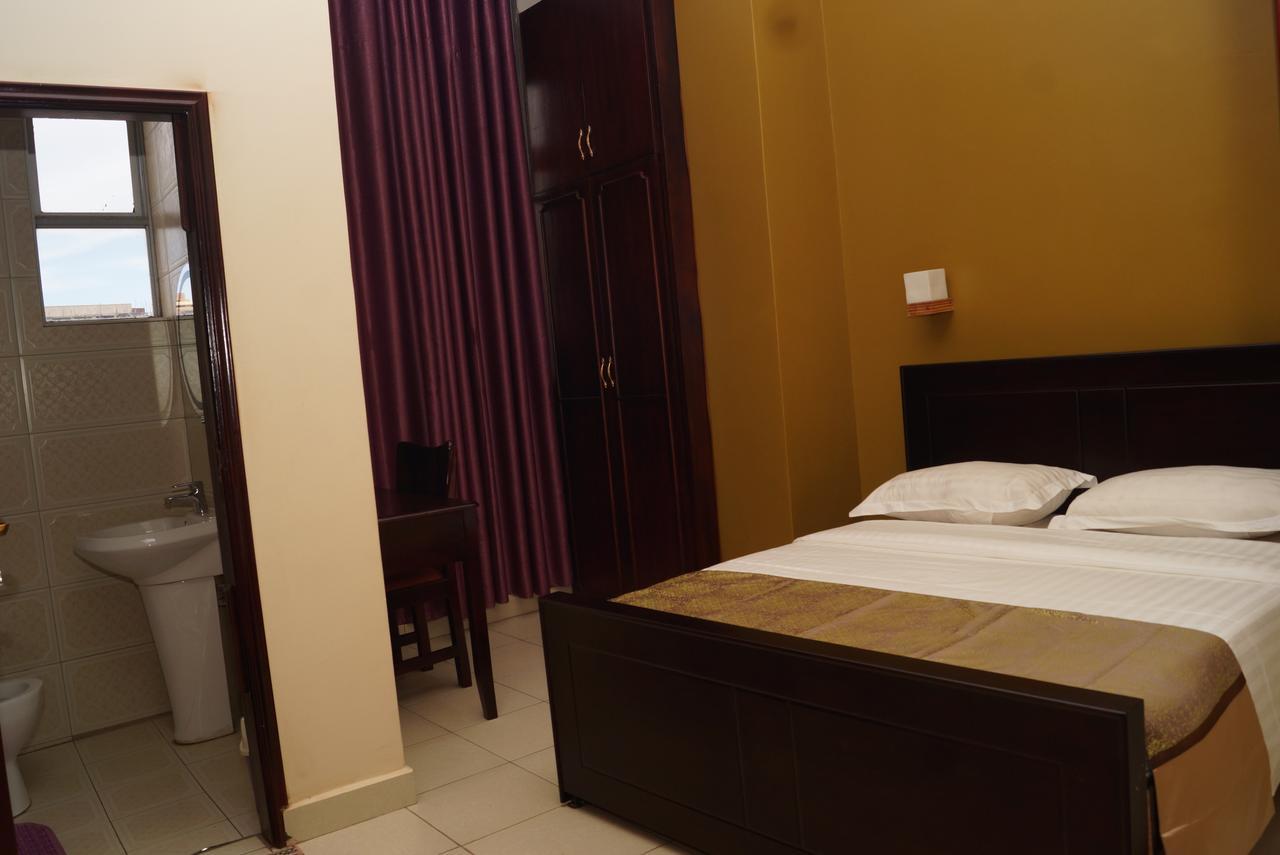 Diamonds Hotel Kampala Zewnętrze zdjęcie