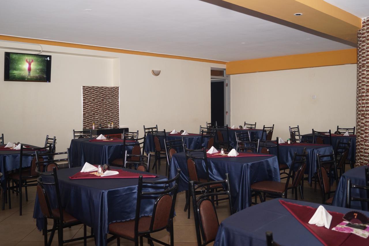 Diamonds Hotel Kampala Zewnętrze zdjęcie