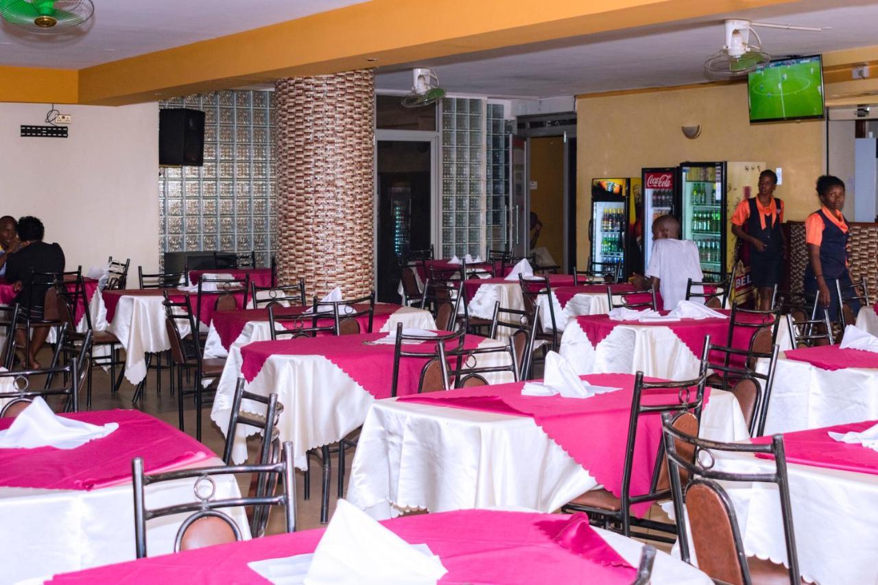 Diamonds Hotel Kampala Zewnętrze zdjęcie