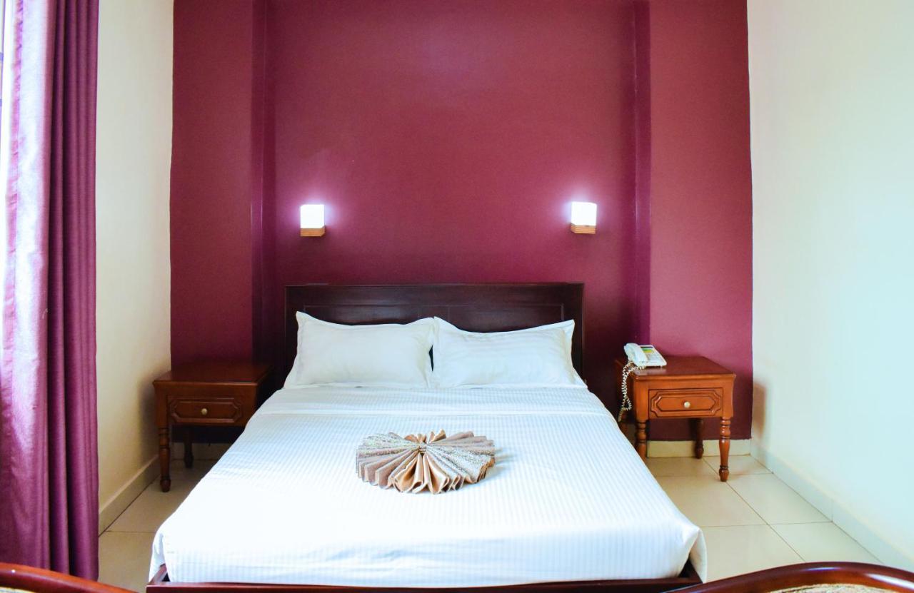 Diamonds Hotel Kampala Zewnętrze zdjęcie